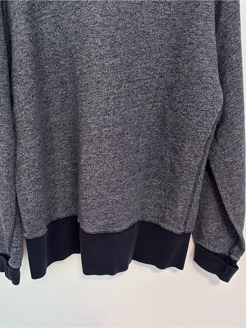GAP Men's Charcoal and Black Crewneck Sweater